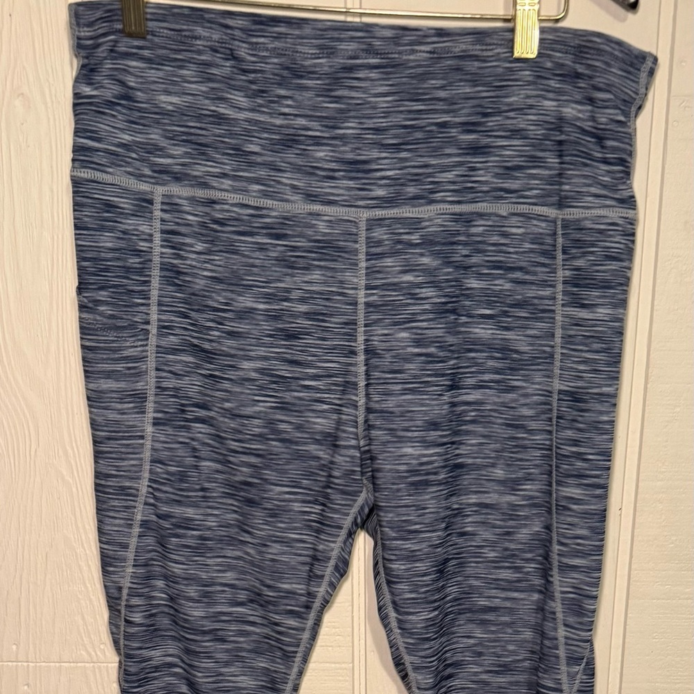 NELEUS leggings capri blue etch yoga activewear 2x